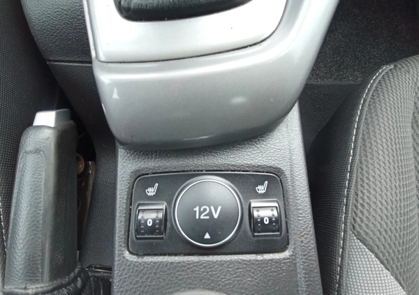Ford Focus cena 23900 przebieg: 142896, rok produkcji 2013 z Chęciny małe 466